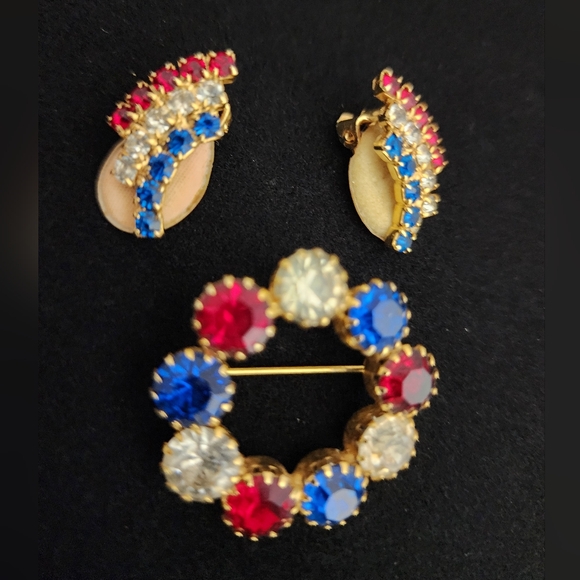 SE3 Elegant Gold-Tone Multicolor Jewelry Set Brooch & Clip Earrings - Picture 2 of 9